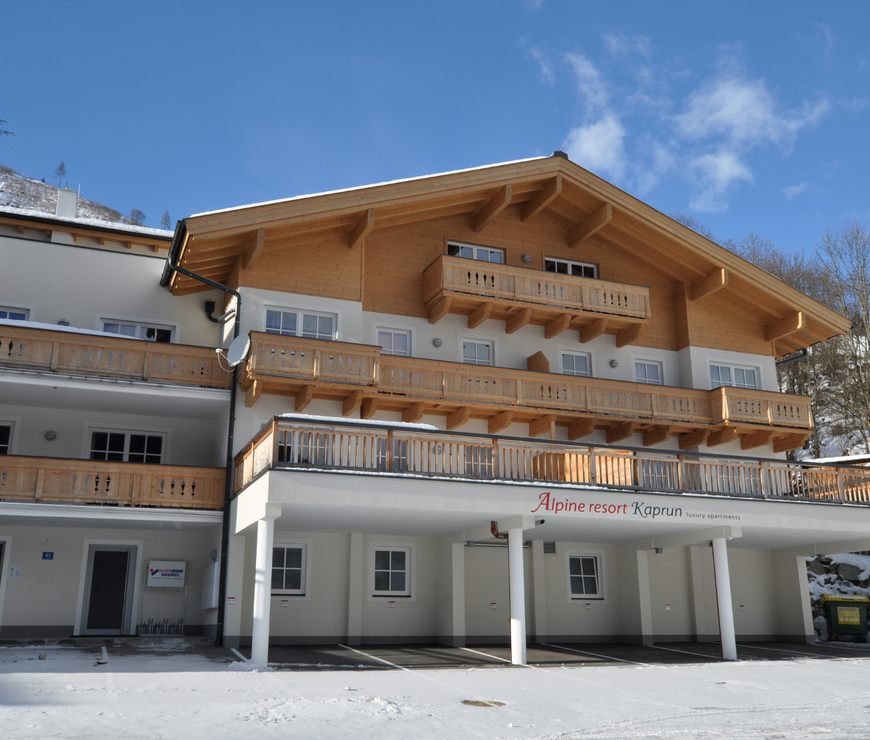 Frontansicht des Alpine Resort Kaprun