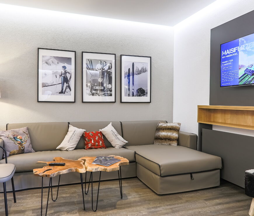 Alpin Rentals SUR GmbH | KR 2 Schlafzimmer Deluxe Apartment mit Sauna 1