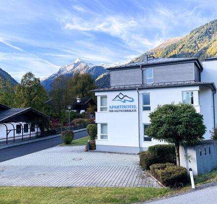 Au&szlig;enansicht des Gletscherblick Kaprun Sommer