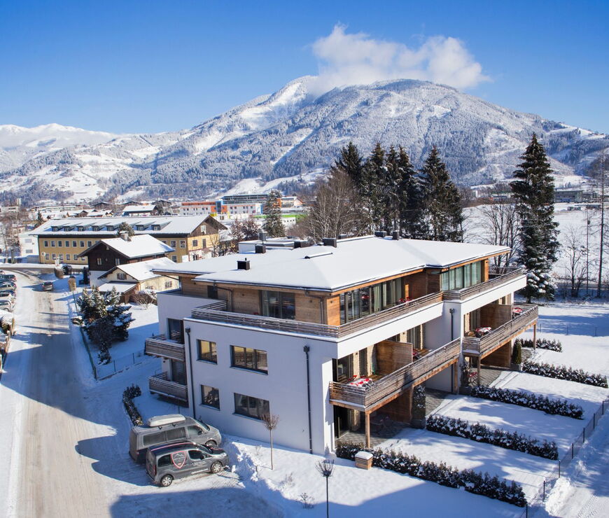 Außenansicht der Ski &amp; Golf Suites Zell am See Winter