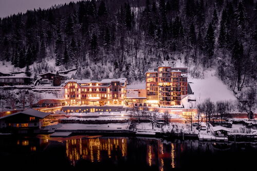 Exterior view of the Residence Bellevue Zell am See winter