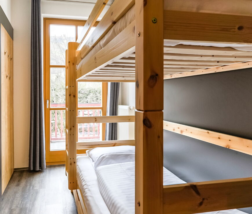 Alpin Rentals SUR GmbH | KR 4 Bedroom Deluxe Apartment with Sauna 4