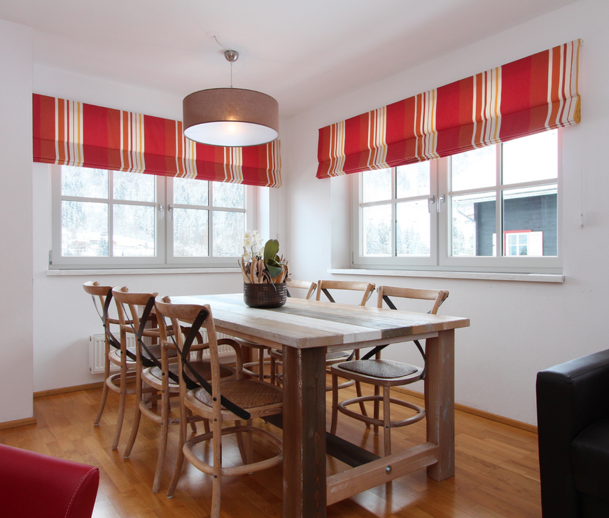 Alpine Resort Kaprun: Essbereich mit Esstisch