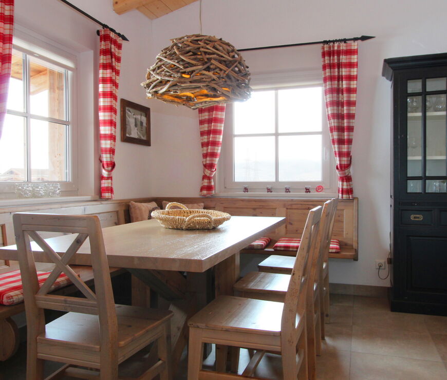 Alpin Rentals SUR GmbH | AMR 3 Bedroom Penthouse D31