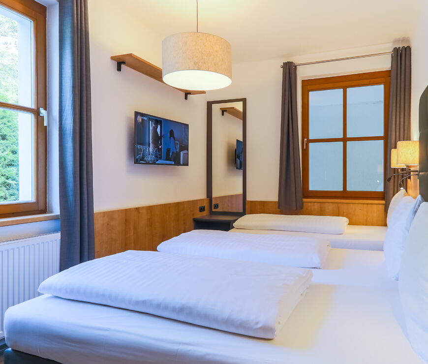 Alpin Rentals SUR GmbH | KR 2 Schlafzimmer Deluxe Apartment mit Sauna 1